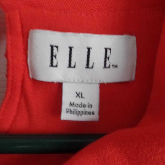 Sleeveless Lace Top, longer - Picture 4 of 4